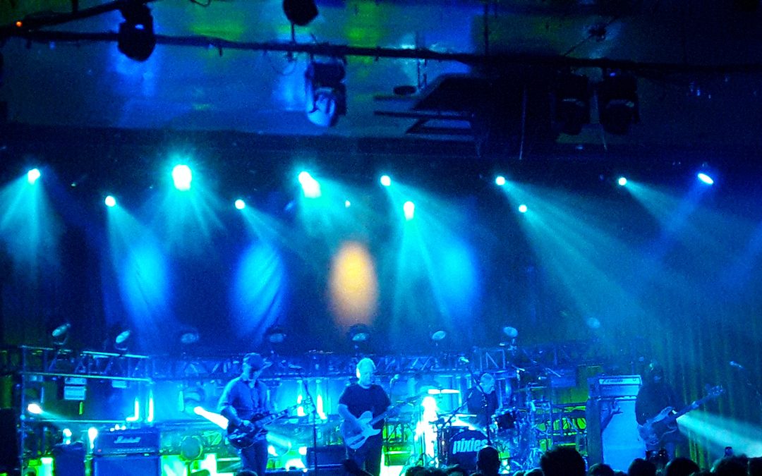 Pixies presenta su nuevo álbum «Beneath the Eyrie»